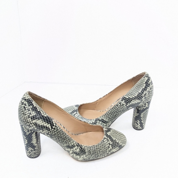 Banana republic leather snake skin pattern heels - Picture 16 of 16